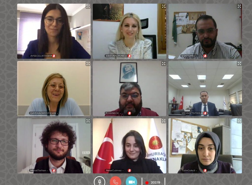 Orta Karadeniz Kariyer Fuarı (OKAF’22) Kapsamında Cumhurbaşkanlığı İnsan Kaynakları Ofisi, ev sahibi üniversitelerin kariyer merkezi müdürleriyle bir araya geldi