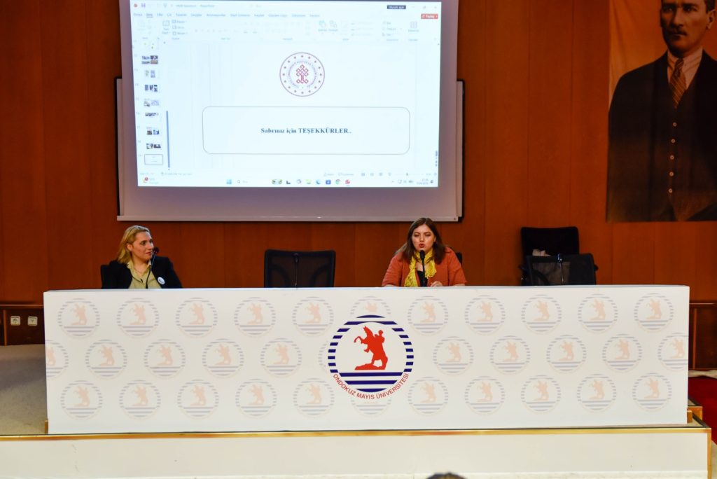 “Kariyer Yolculuğunda Keşif” Paneli: Öğrencilere ilham veren deneyimler paylaşıldı