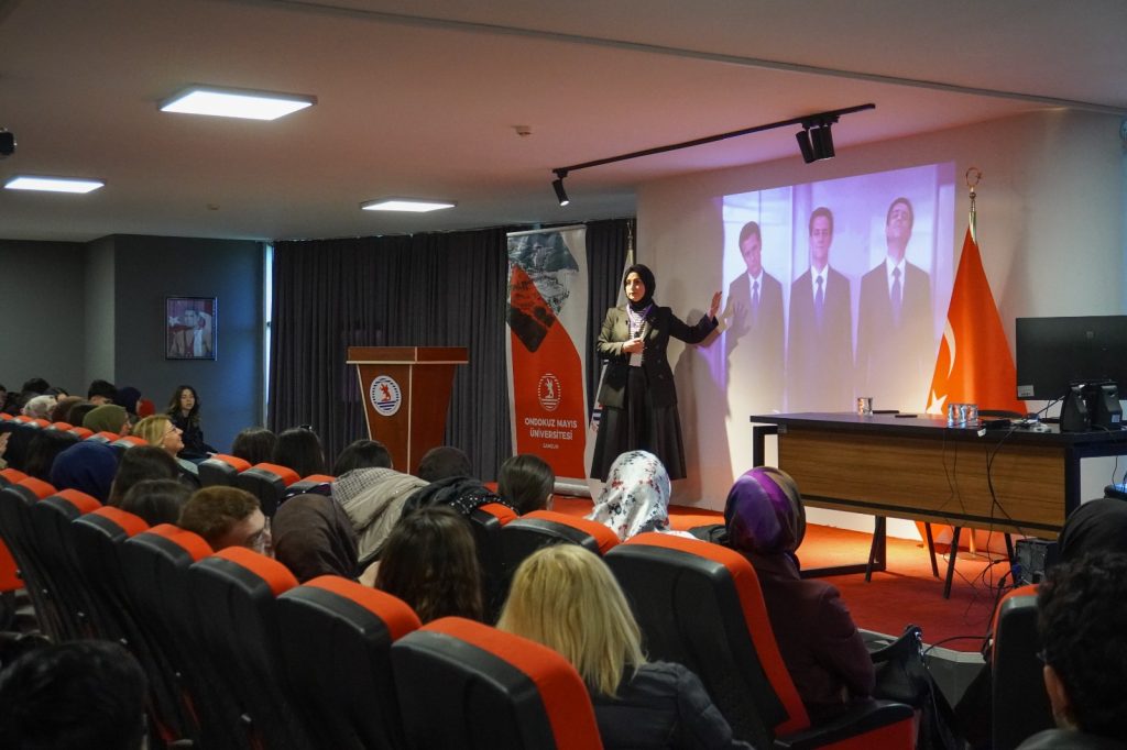 OKAF’ta kariyer rüzgarı: Öğrenciler mülakat masasına oturdu